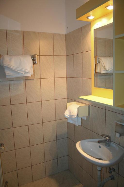 Pension Varadia オラデア 部屋 写真